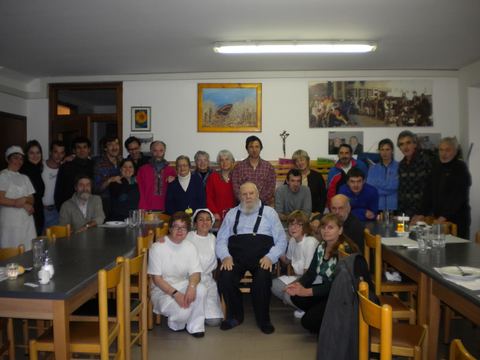 Foto di gruppo compeanno di don Dante